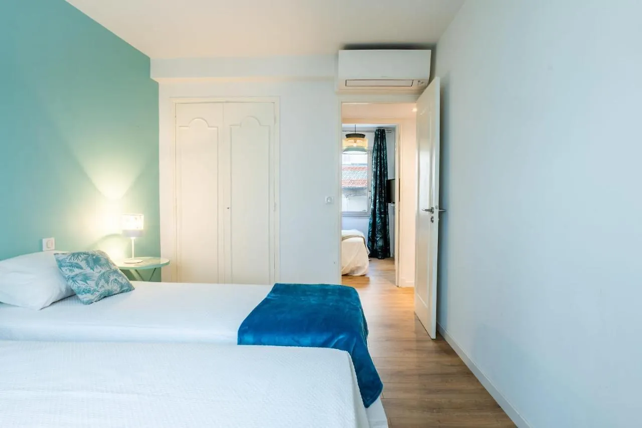 3-Br Apartment Steps From Palais Des Festivals Cannes