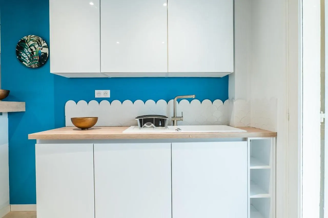 3-Br Apartment Steps From Palais Des Festivals Cannes