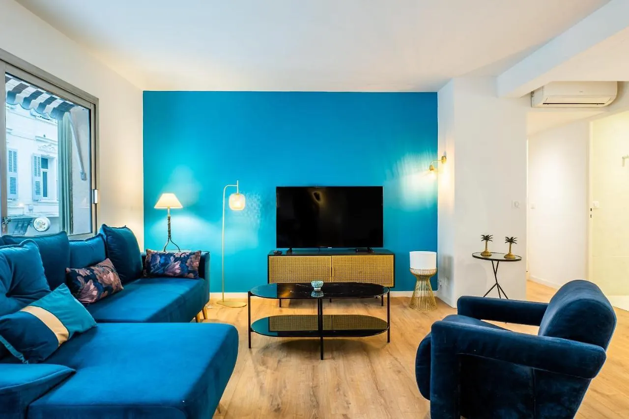 3-Br Apartment Steps From Palais Des Festivals Cannes