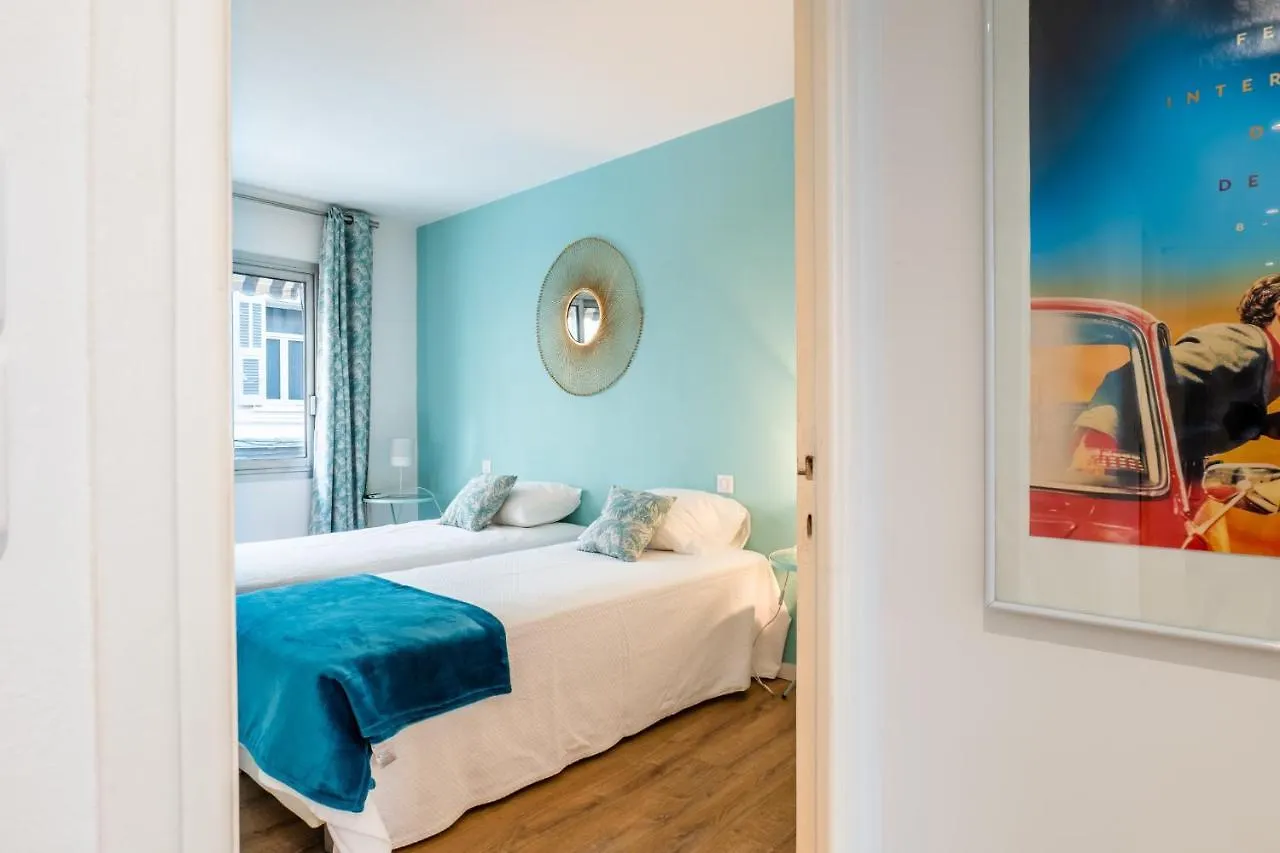 3-Br Apartment Steps From Palais Des Festivals Cannes France